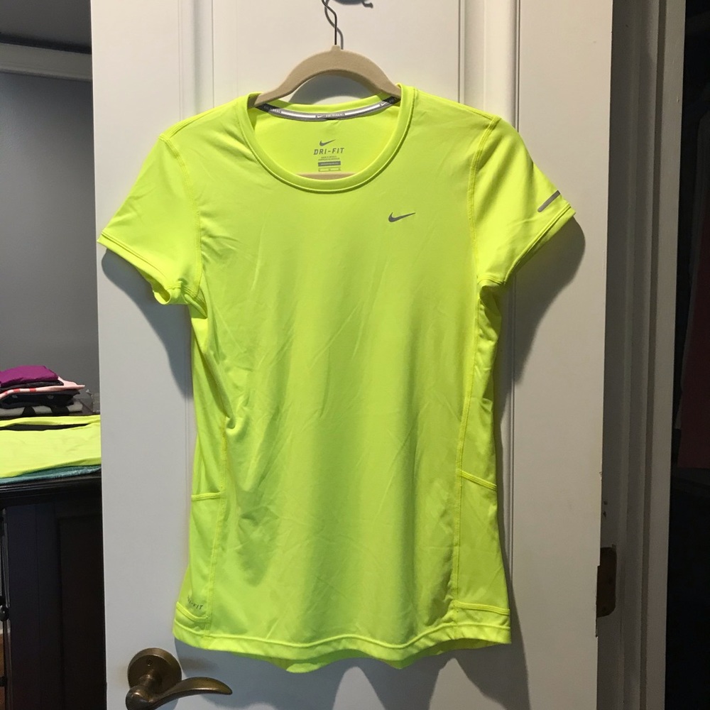 Nine Dryfit T-shirt